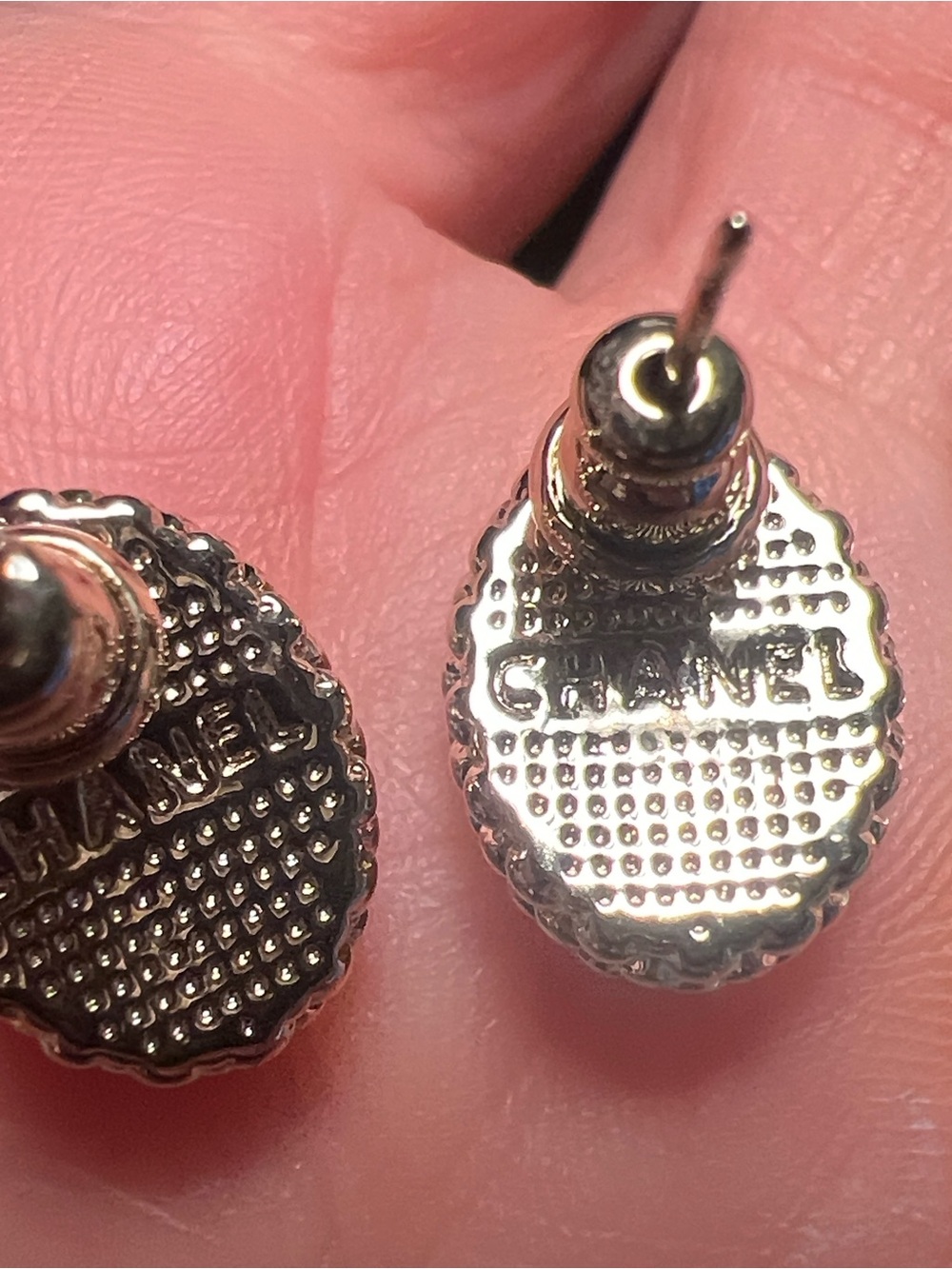 Black and Gold Oval Logo Stud Earrings - Picture 3 of 5